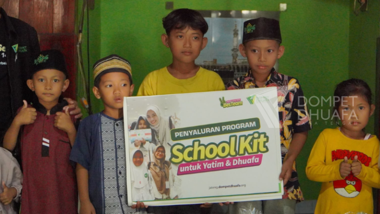 Semarak Muharram, Dompet Dhuafa Jawa Tengah Ukir Senyum dan Semangat Belajar 12 Anak Yatim & Dhuafa di Grobogan
